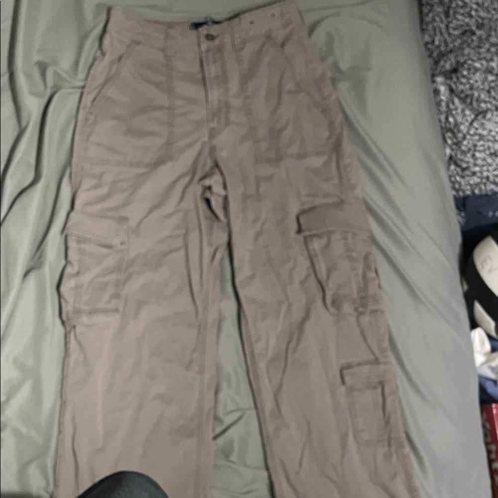 Hollister Women's Tan Cargo Pants